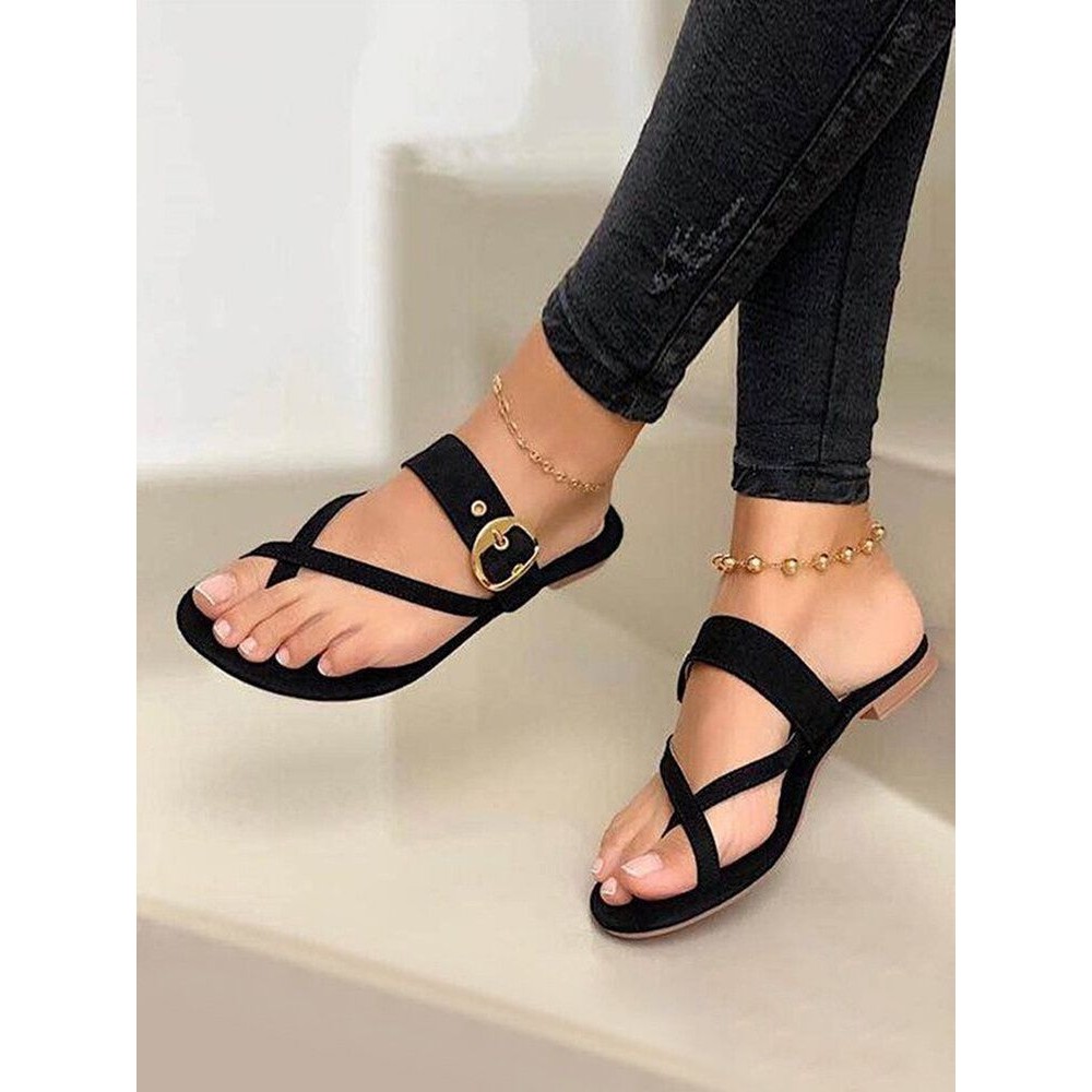 Plus Size Women Casual Summer Vacation Belt Buckle Embellished Thumb Slippers Plus Size Women Casual Summer Vacation Belt Buckle Embellished Thumb Slippers